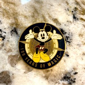 Disney trading pins